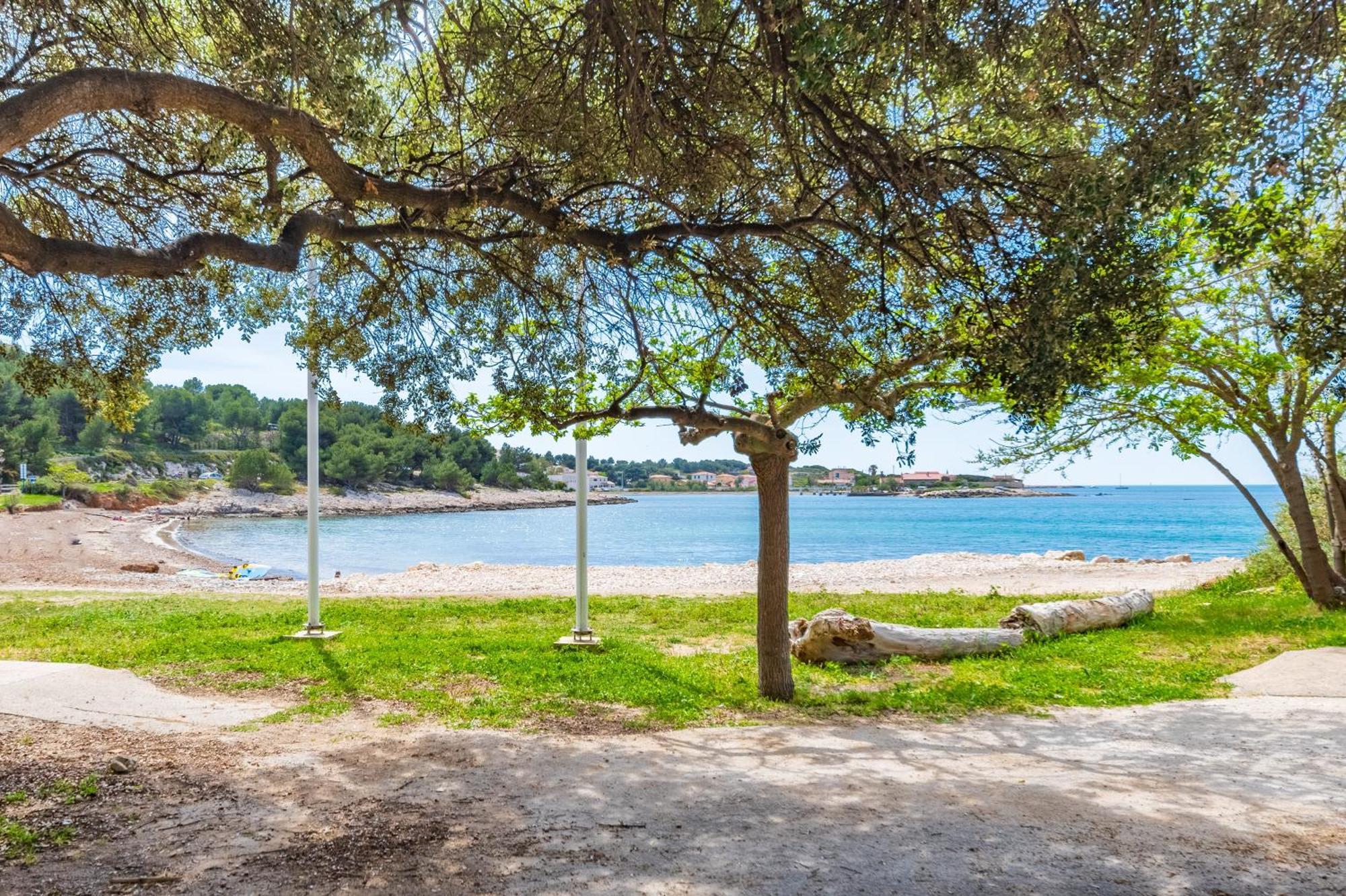 La Paillote De Jcc - 500 Metres De La Plage Martigues Dış mekan fotoğraf